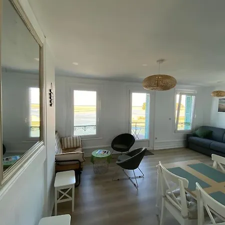 アパート La Loge En Baie